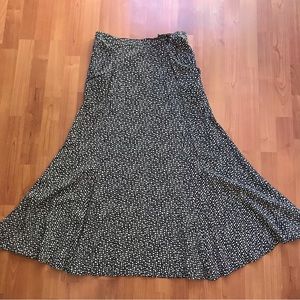 LIZ CLAIBORNE | Vintage 80’s Black MIDI Skirt w/ Cream Floral Spots